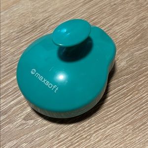 Mac soft Scalp Brush